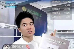 ?李梦和韩旭表演手势舞：我跟旭宝在这里祝大家圣诞快乐哦！